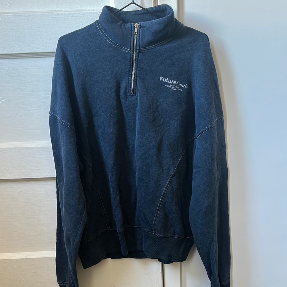 Men's Blue Sweater